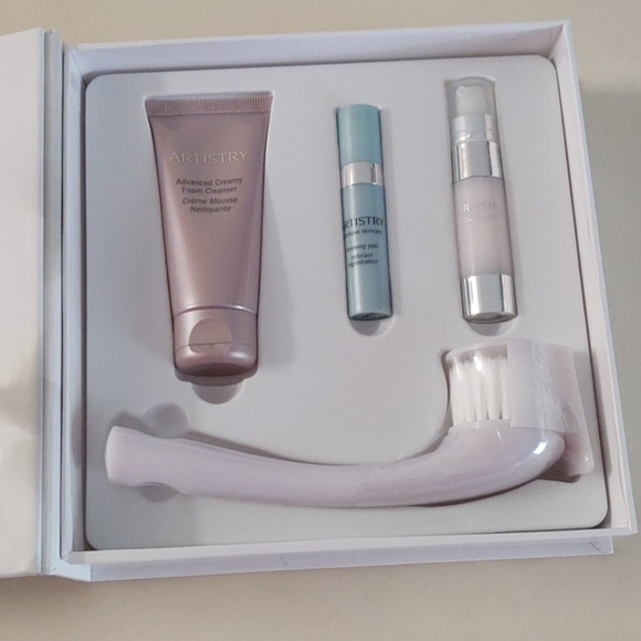NIB Artistry Ultimate 10 minute Facial - Picture 2 of 4